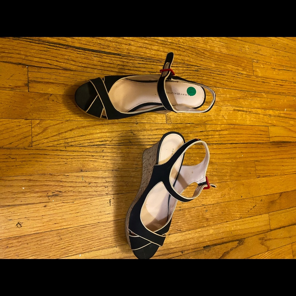 Tommy Hilfiger wedges size 8,5